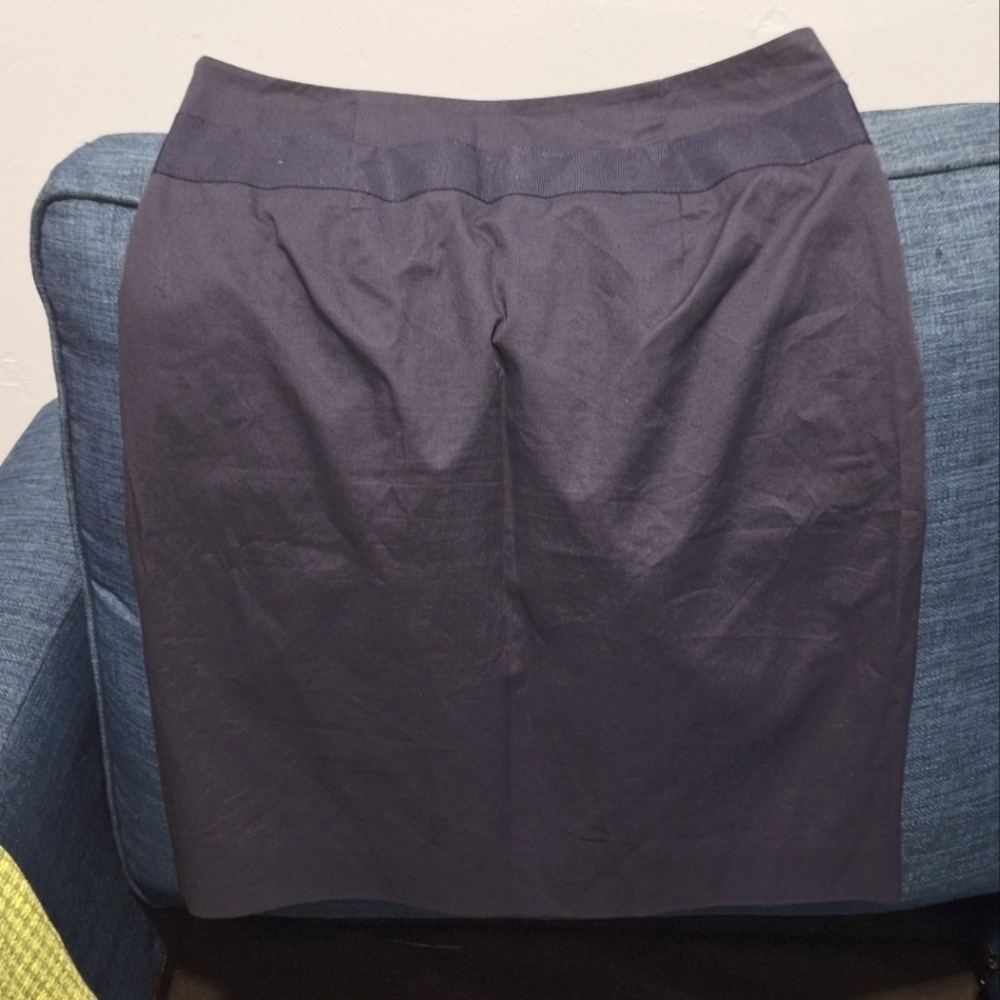 🍁🍂BANANA REPUBLIC🍂🍁Navy, Tulip Skirt